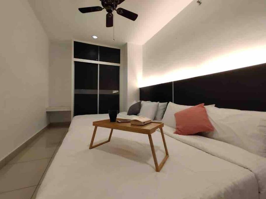 Luxury Seaview Penang Homestay @ Mansion One Gurney Pulau Pinang George Town Buitenkant foto