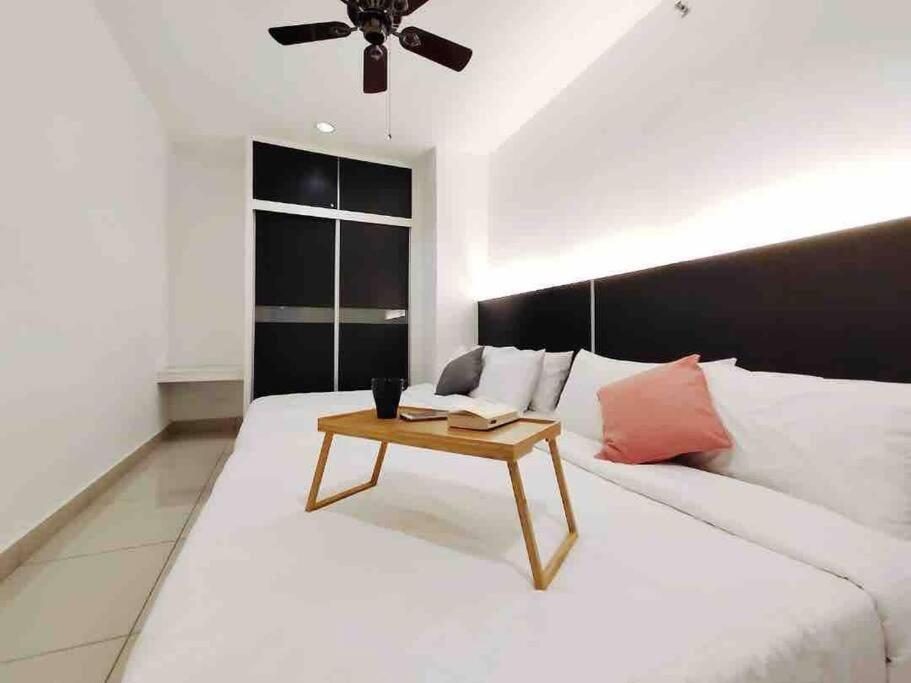 Luxury Seaview Penang Homestay @ Mansion One Gurney Pulau Pinang George Town Buitenkant foto